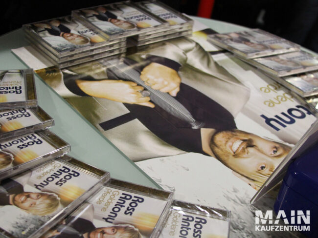 Ross Aantony im Mainkaufzentrum